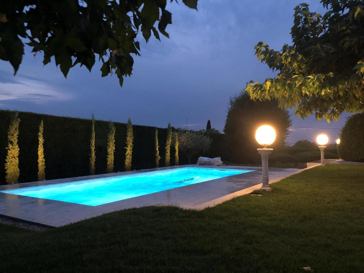 Villa Carini With 3000 Mq Garden & Heated Pool Castelnuovo del Garda Esterno foto