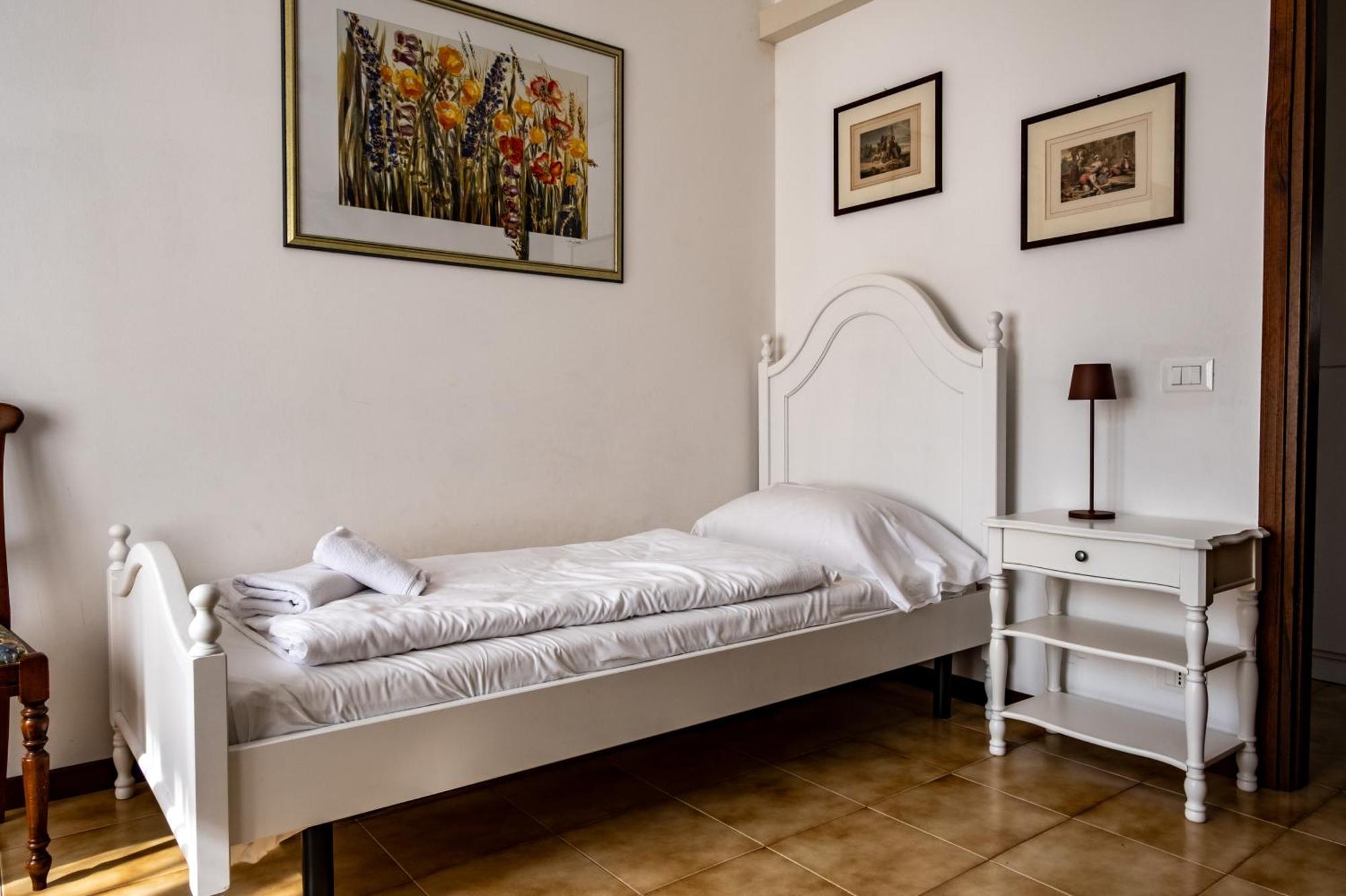 Villa Carini With 3000 Mq Garden & Heated Pool Castelnuovo del Garda Esterno foto