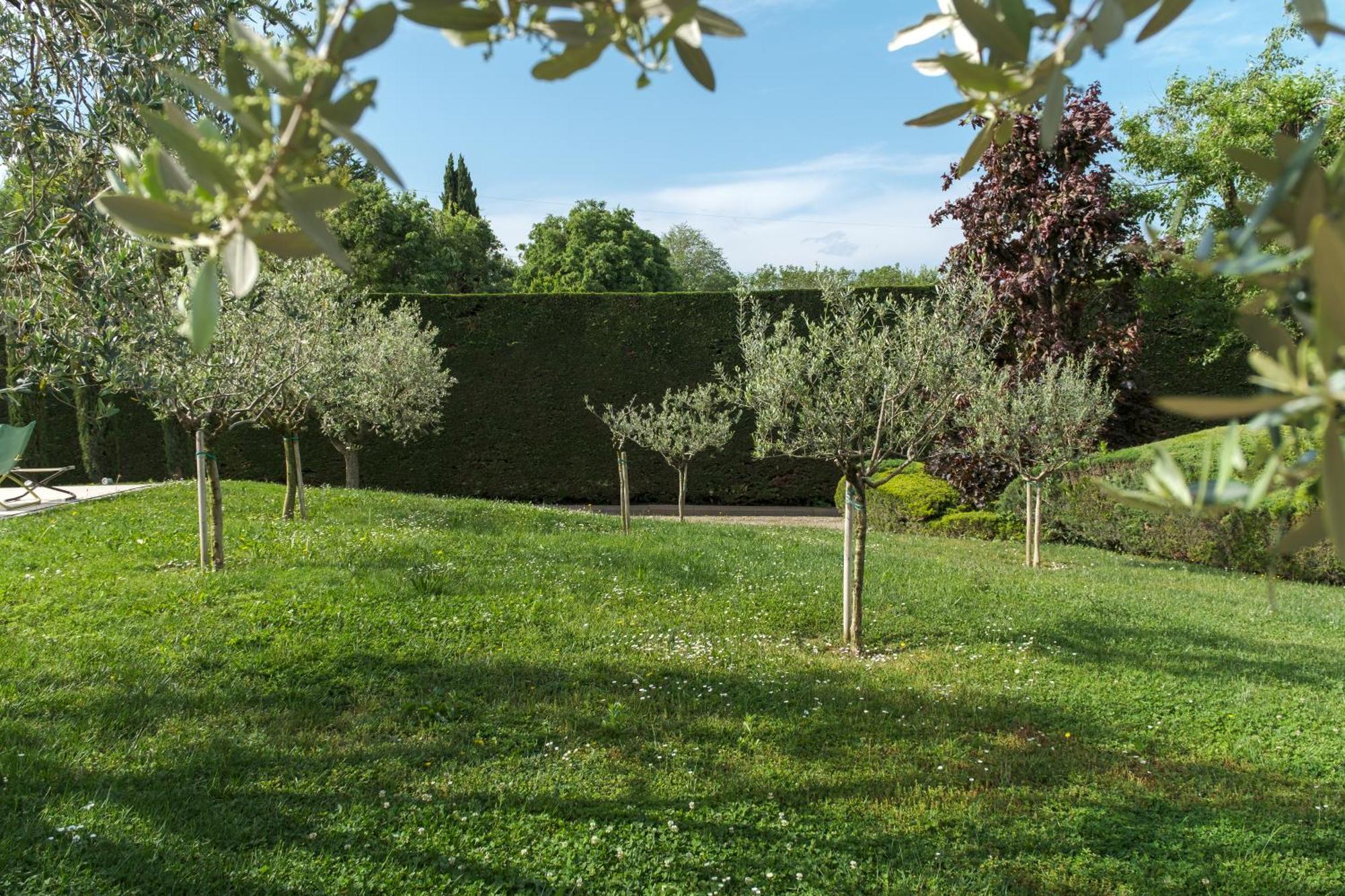Villa Carini With 3000 Mq Garden & Heated Pool Castelnuovo del Garda Esterno foto